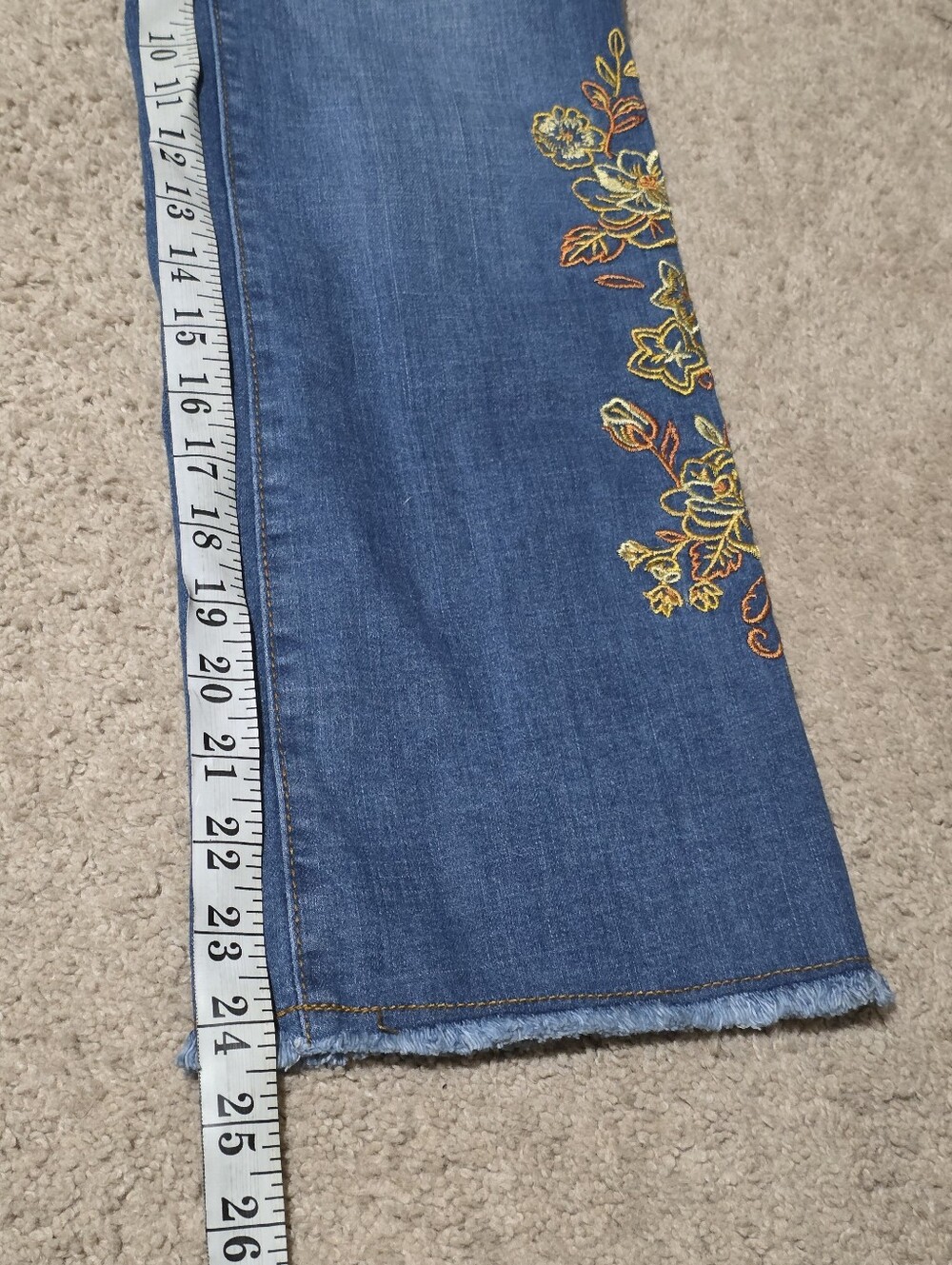 The Pioneer Woman Embroidered Wide Leg Flare Jeans XS - Picture 5 of 12